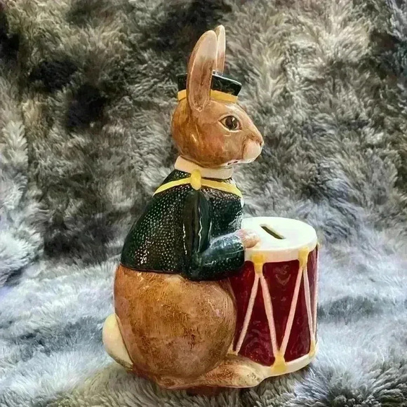 Vintage Royal Doulton's Bunnykins Bunny  Bank - Picture 3 of 15